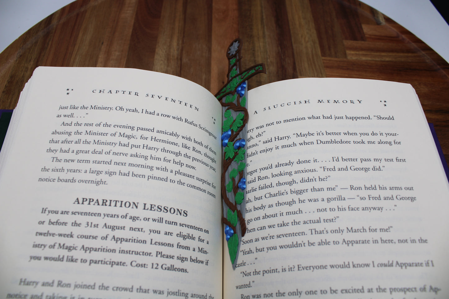 Thornveil Blade Bookmark – Keeper of Forgotten Pages